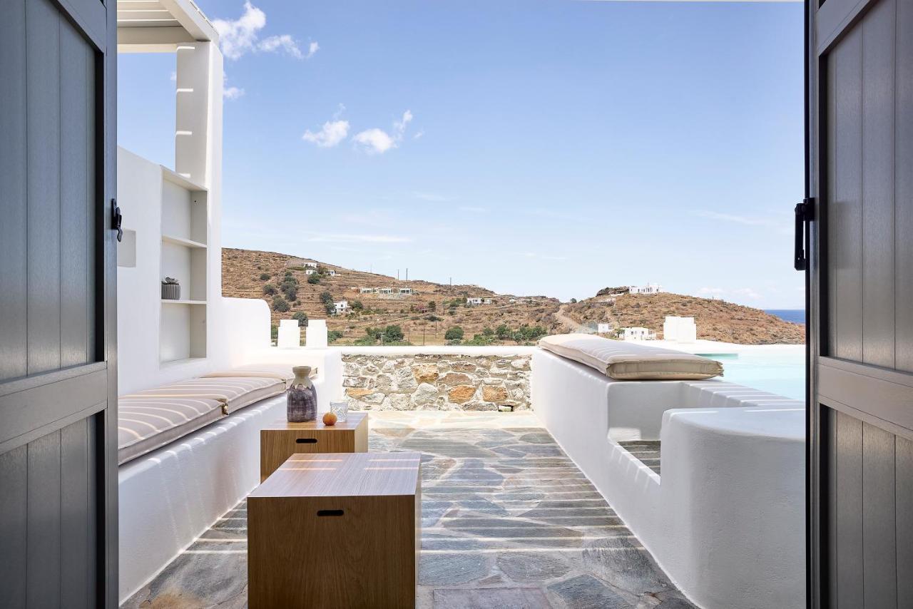 Wise Luxury Suites Kythnos Exterior photo