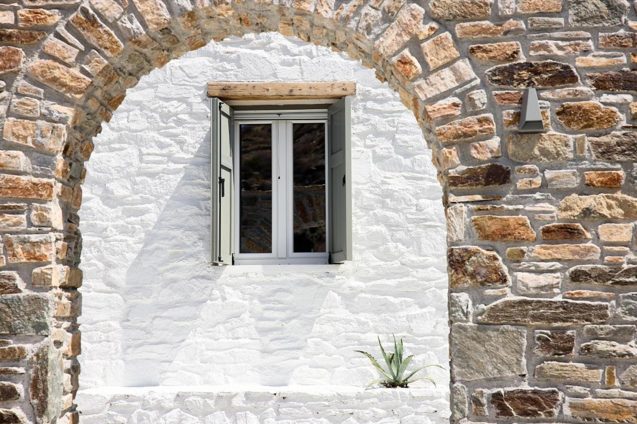 Wise Luxury Suites Kythnos Exterior photo