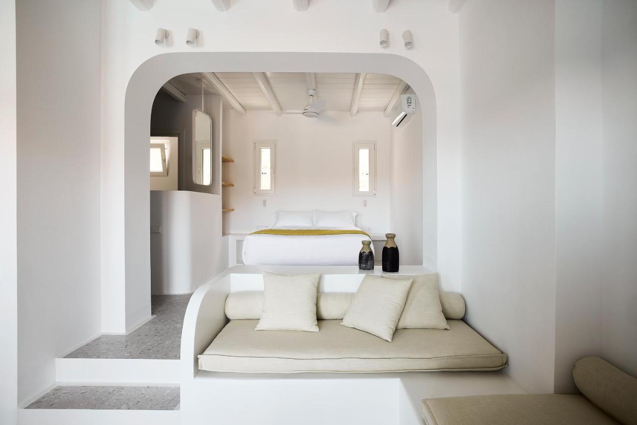 Wise Luxury Suites Kythnos Exterior photo