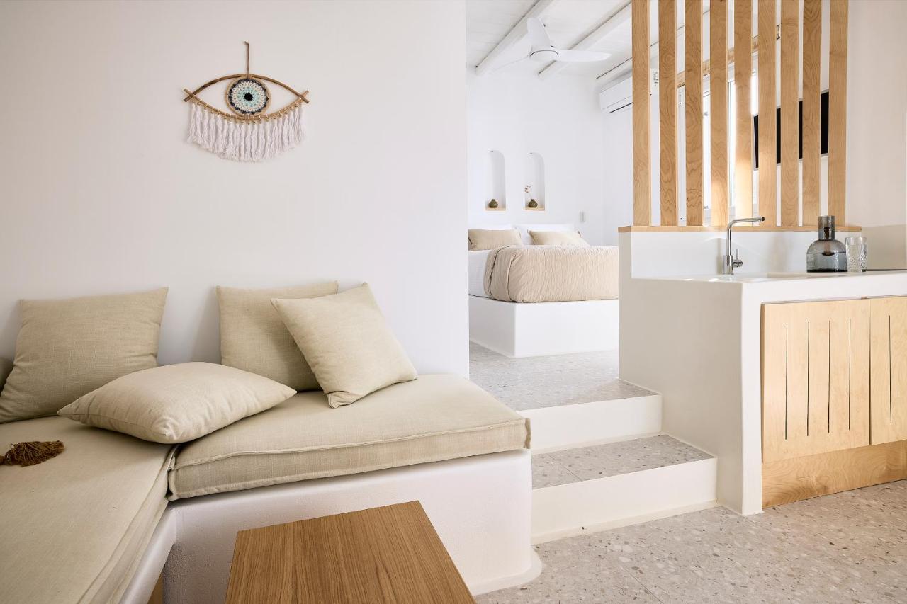 Wise Luxury Suites Kythnos Exterior photo