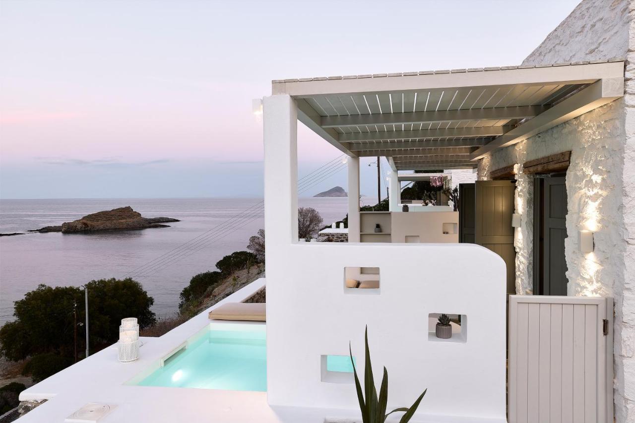 Wise Luxury Suites Kythnos Exterior photo