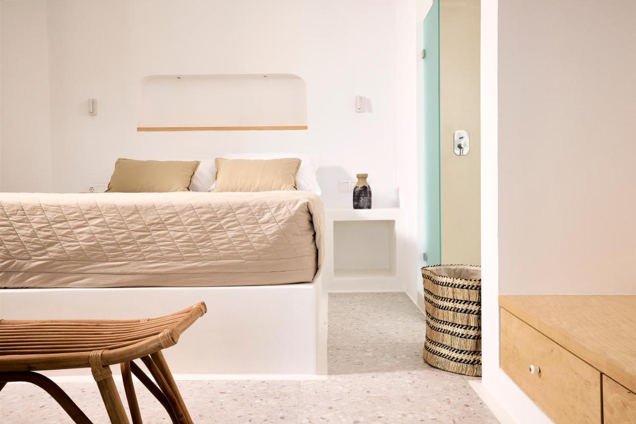 Wise Luxury Suites Kythnos Exterior photo